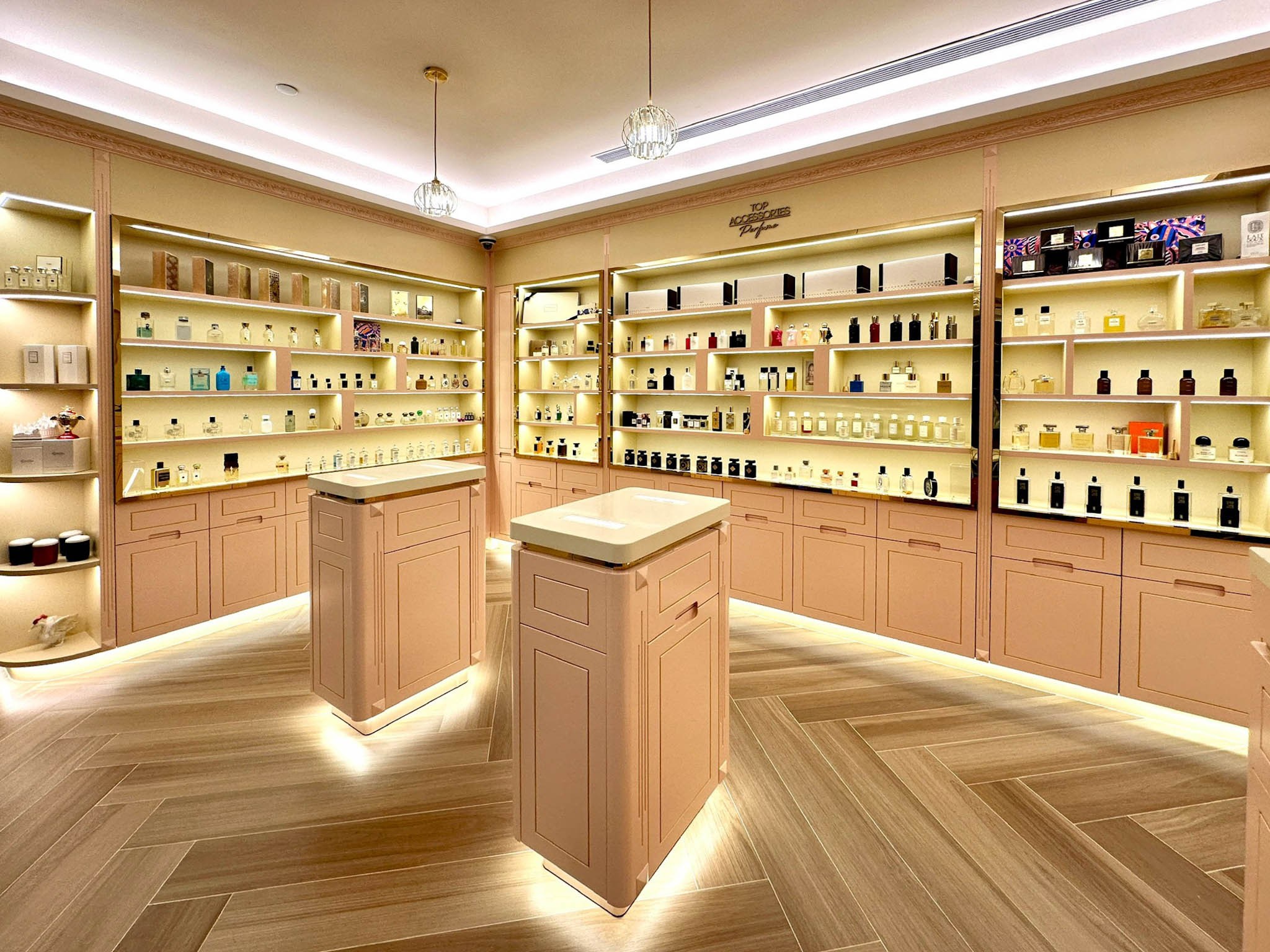 Perfumes specialist shop in Hong Kong